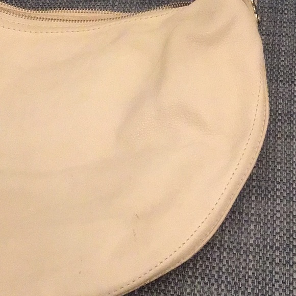 Michael Kors Handbag with signature chain and side detail -beautiful - Picture 8 of 9